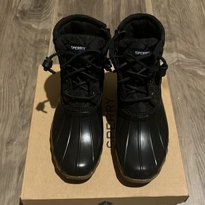 Brand new black Sperry boots … Kids size 4 … Never Worn… Comes with box